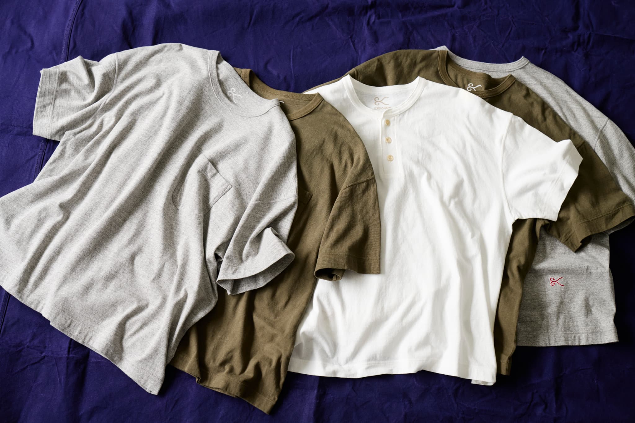 a IN U SLUB POCKET TEE & a IN U HENLEY NECK TEE